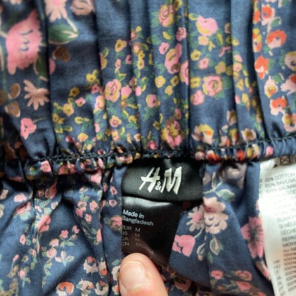 H&M Cotton Floral Skirt Size Medium - Picture 5 of 7